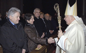 Barbara Prammer und Bischof em. Maximilian Aichern 2007 im Linzer Mariendom © Haijes 