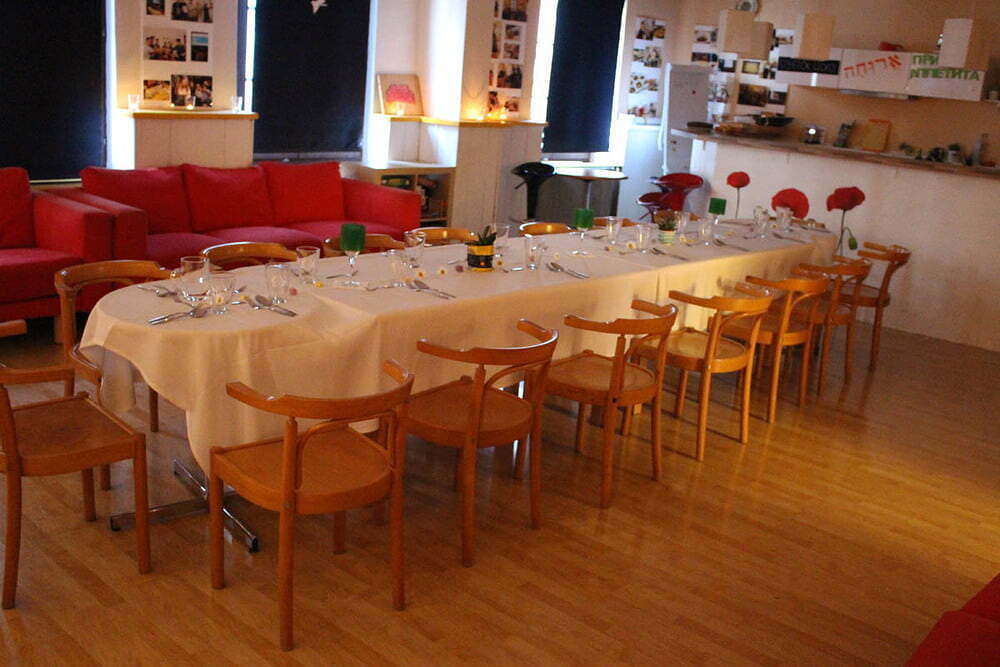 Silent Dinner