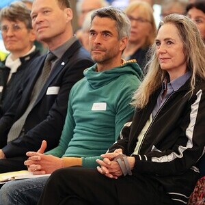 Johannes Reitinger, Rektor der Pädagogischen Hochschule der Diözese Linz; Xaver Diermayr, Obmann Giesserei; Claudia McNichol, Leiterin Szenario