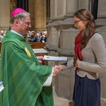 „Losgelöst und fest verankert“: 29 Religionslehrer:innen von Bischof Manfred Scheuer in ihren Dienst gesendet