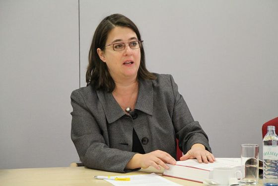 Mag.a Gabriele Eder-Cakl, die an der Familienbibel mitgearbeitet hat.